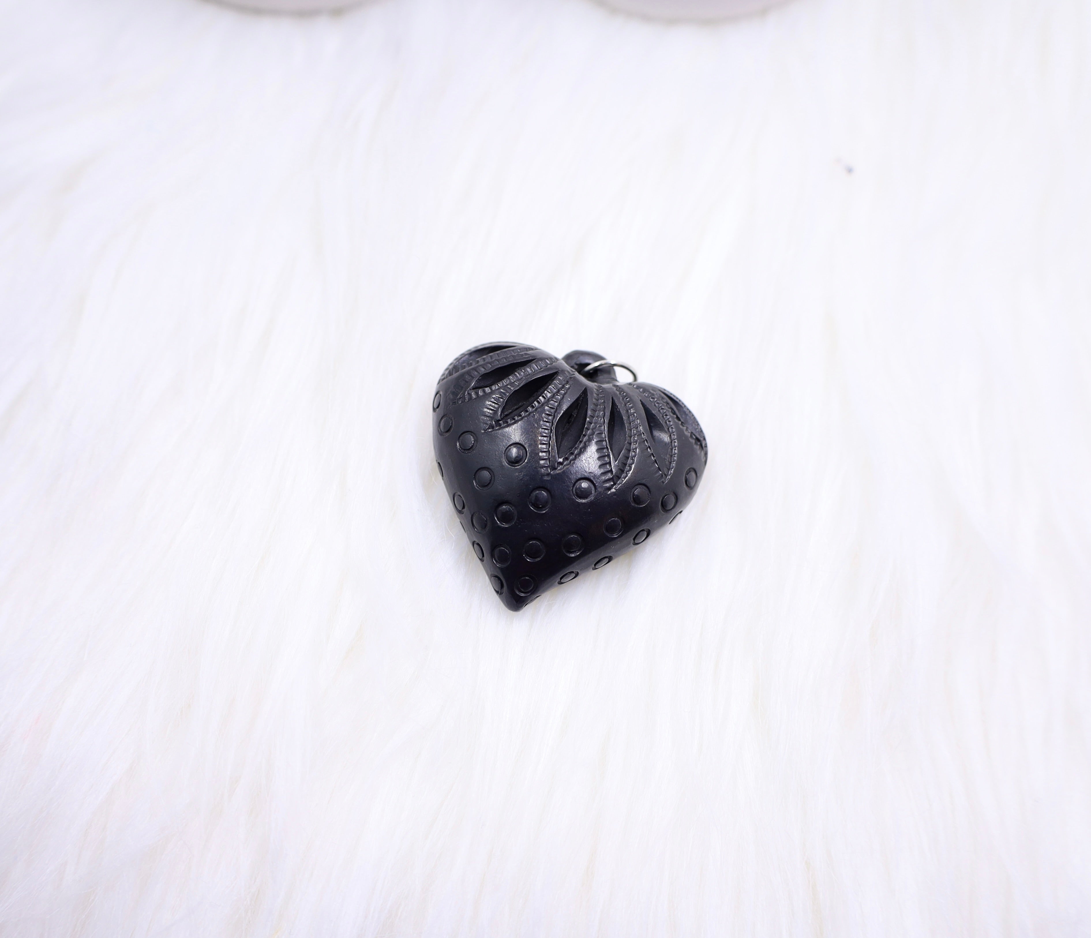 Emilia Barro Negro Heart Pendant & Silver Necklace