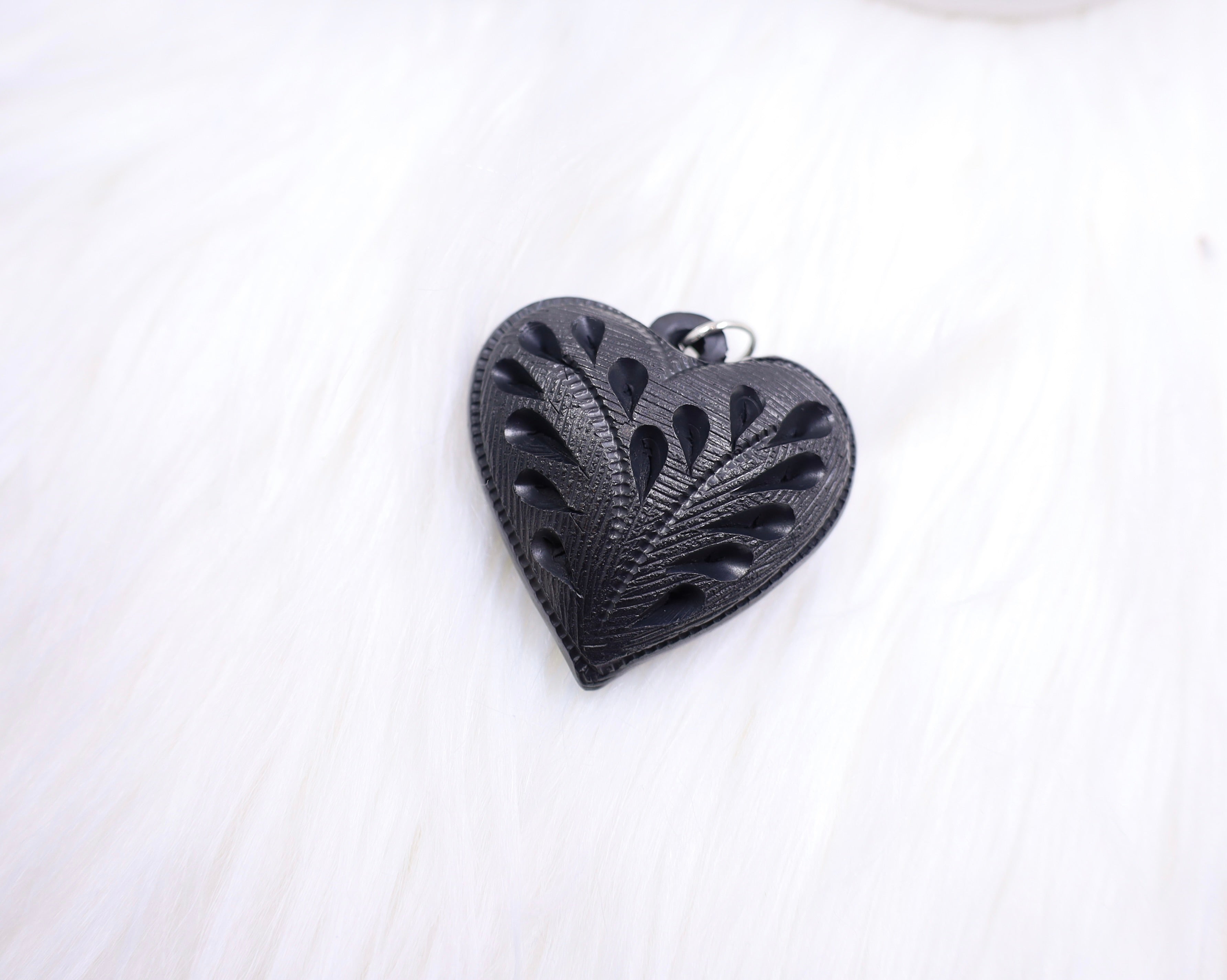 Emilia Barro Negro Heart Pendant & Silver Necklace