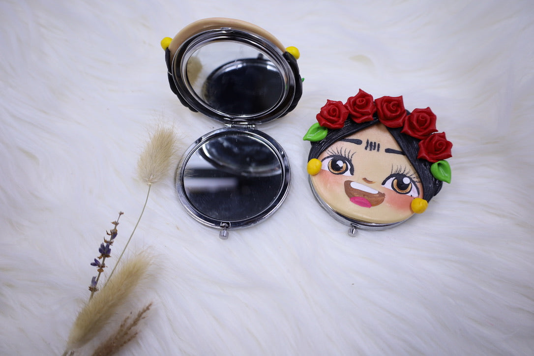 Lele Doll Compact Mirror (w/listones)