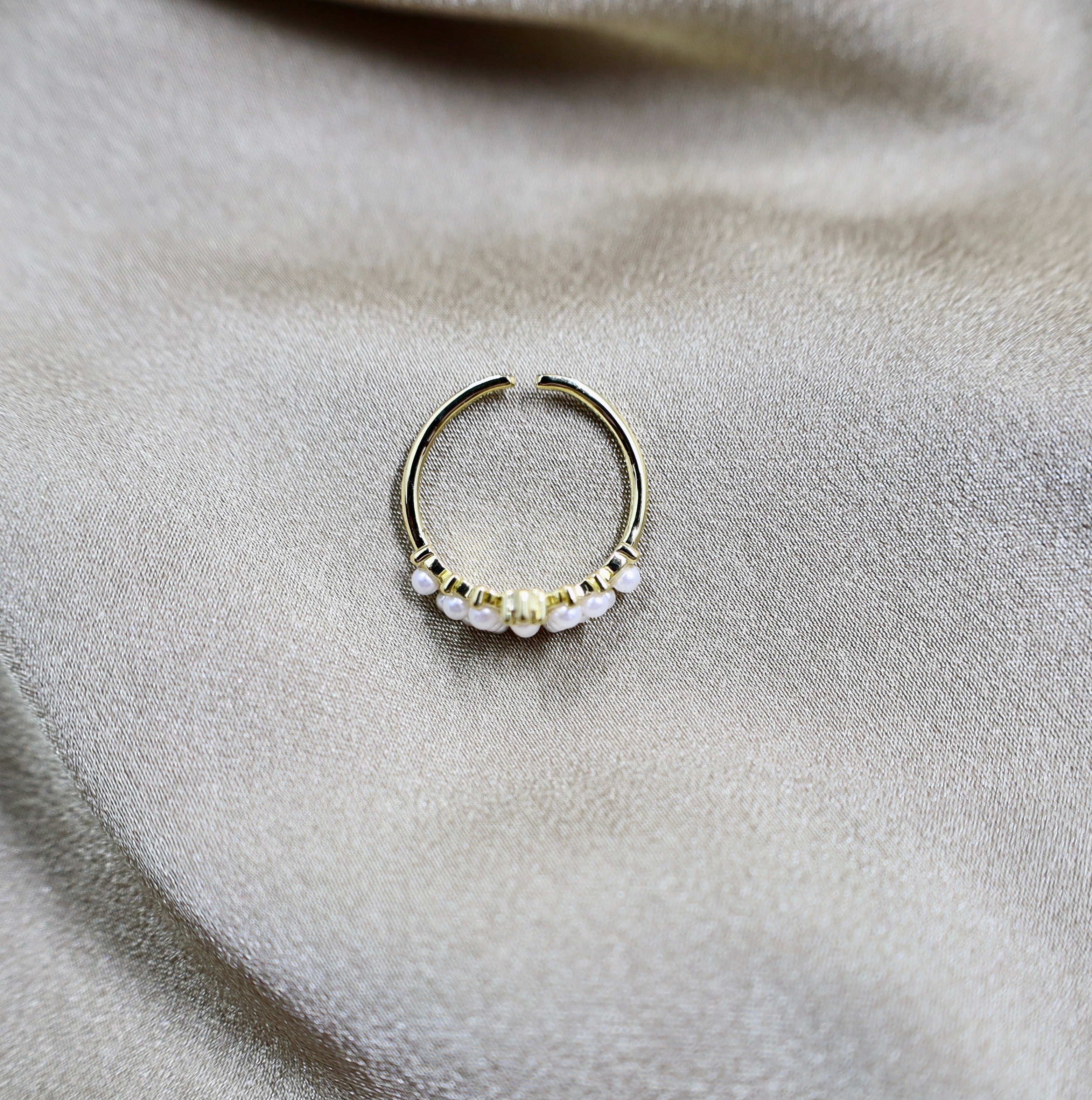 Corona Adjustable Ring