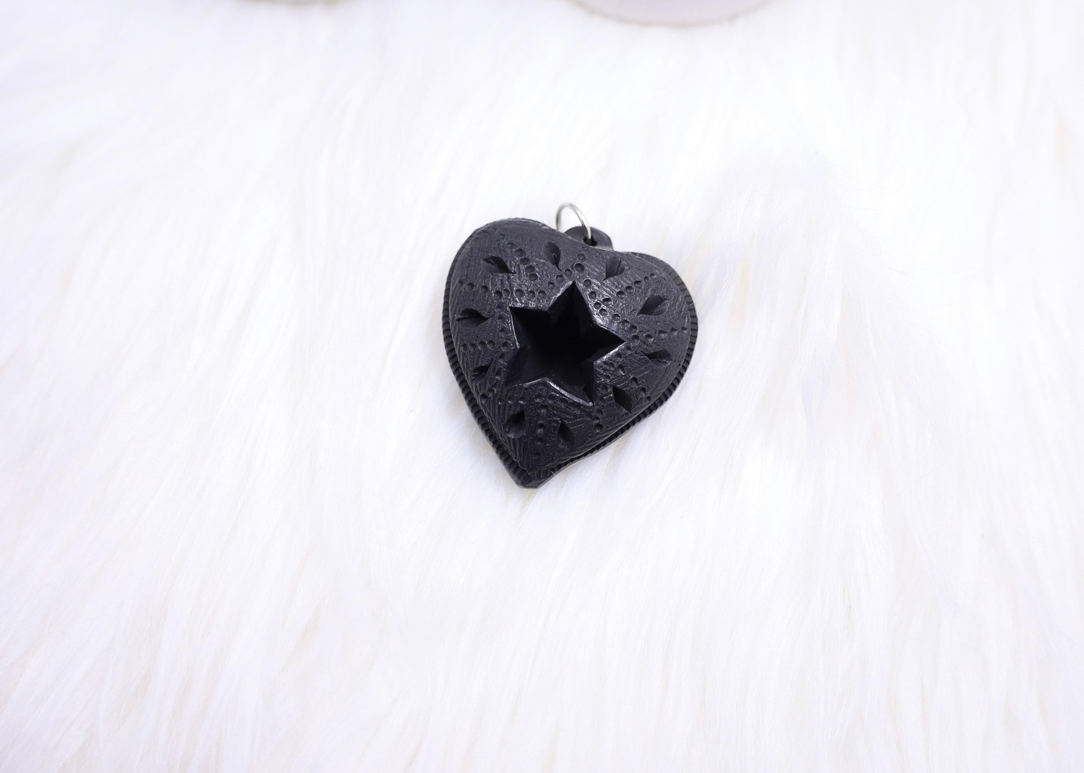 Emilia Barro Negro Heart Pendant & Silver Necklace